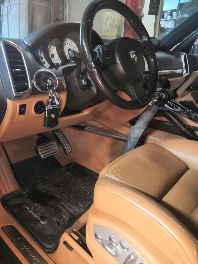Porsche Cayenne ручное управление