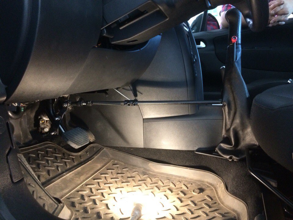 Peugeot 207 ручное управление Классик педали