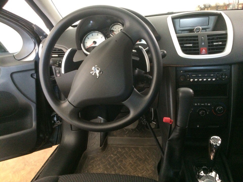 Peugeot 207 ручное управление Классик